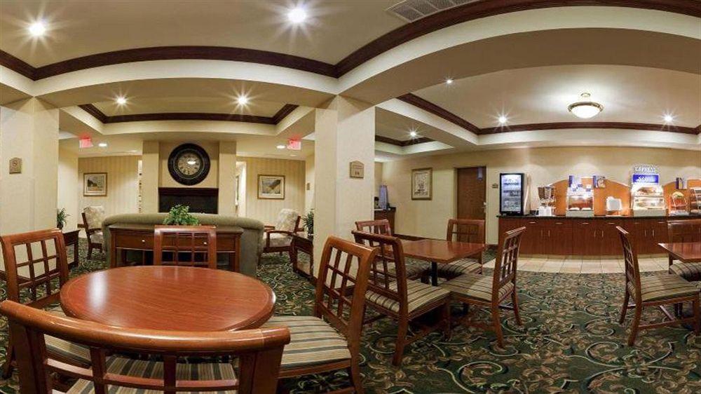 Holiday Inn Express Hotel & Suites Urbana-Champaign-U Of I Area By Ihg Exterior foto