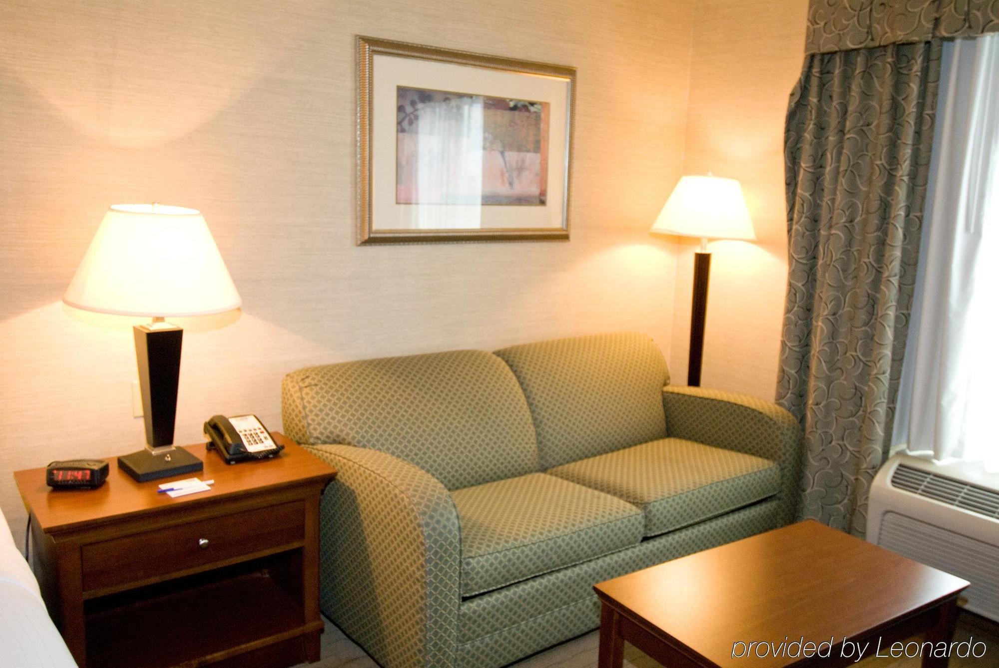 Holiday Inn Express Hotel & Suites Urbana-Champaign-U Of I Area By Ihg Exterior foto