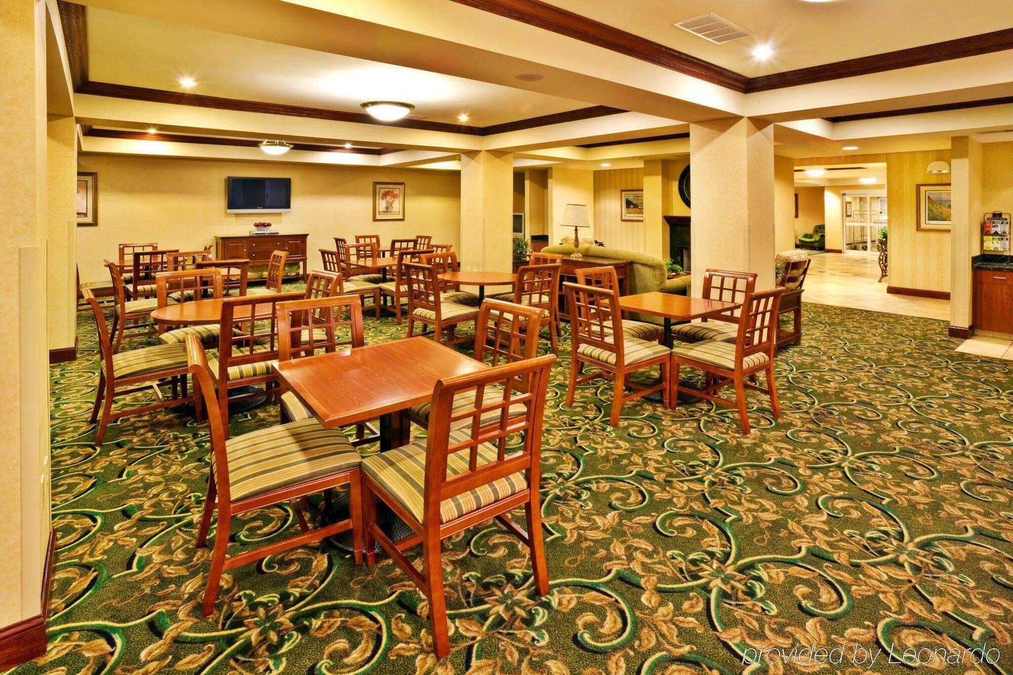 Holiday Inn Express Hotel & Suites Urbana-Champaign-U Of I Area By Ihg Exterior foto